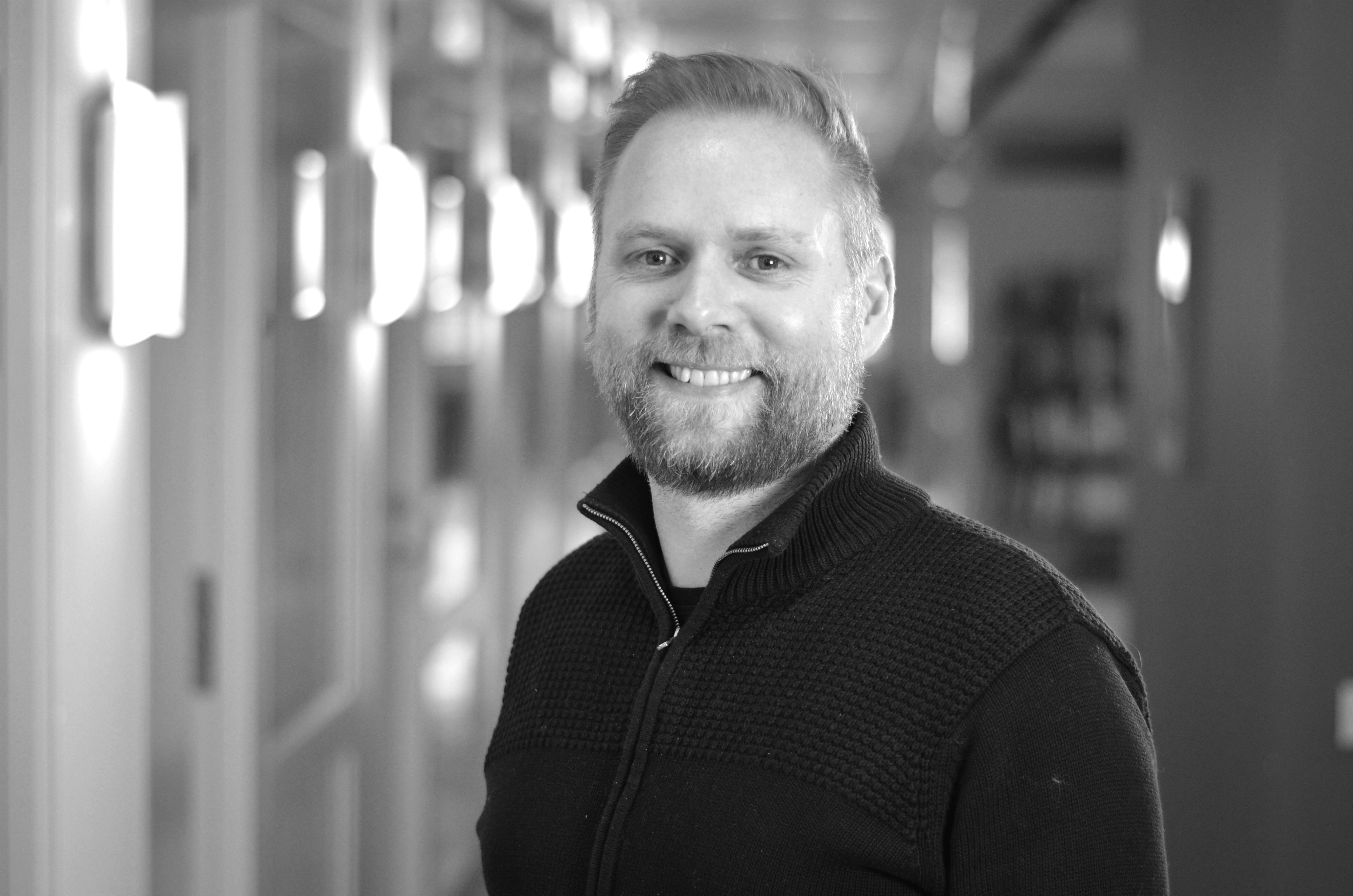 Jonas Jonsson : Mediechef, Entreprenad