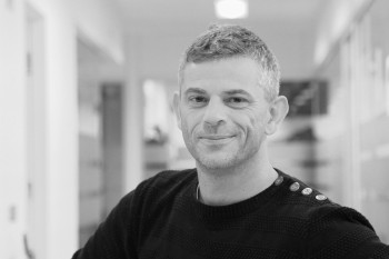 Adam Berg : Senior Mediekonsulent