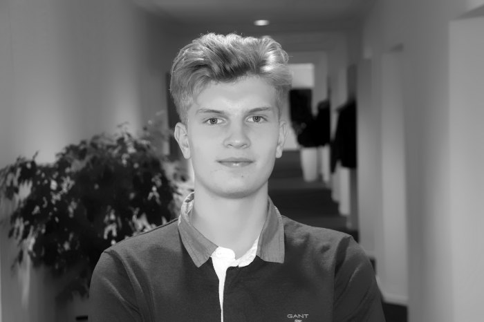 Zakarias Hove Johansson : Studentermedhjælper