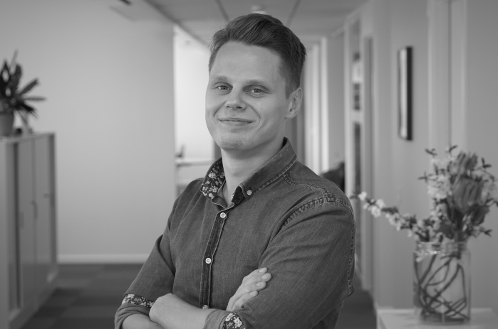 William Karmitsa : Prenumerationssäljare